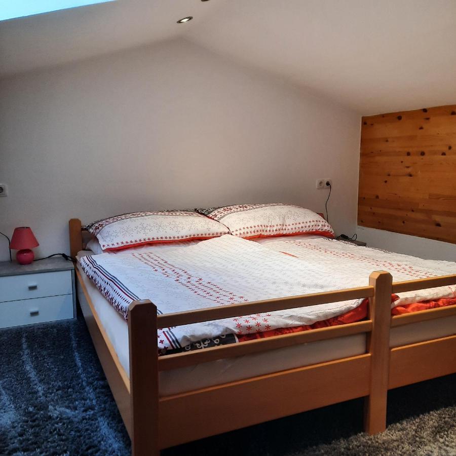 Landgasthaus Appartement Birkegg ロイタシュ エクステリア 写真